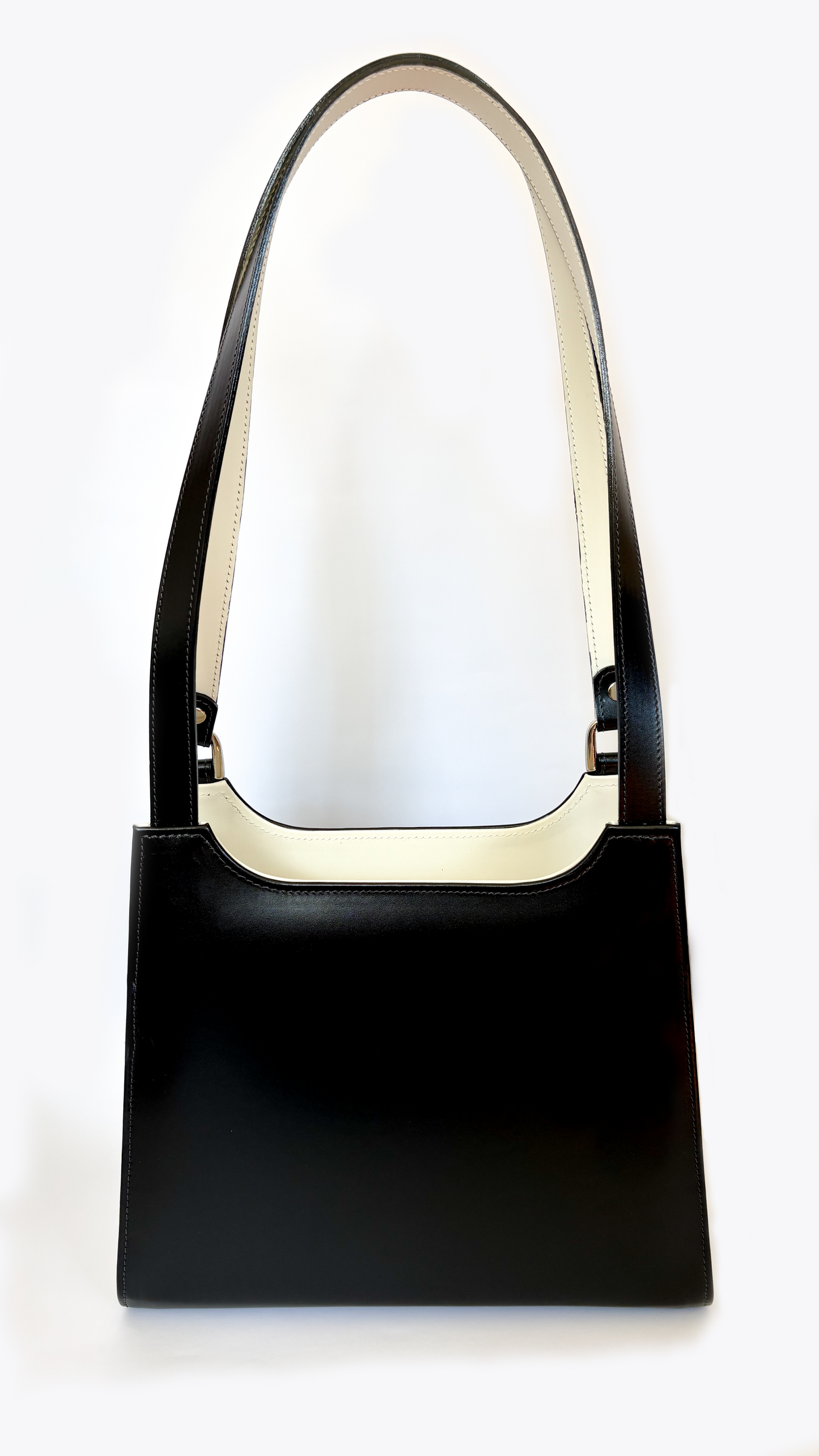 402 / Negro/Crema