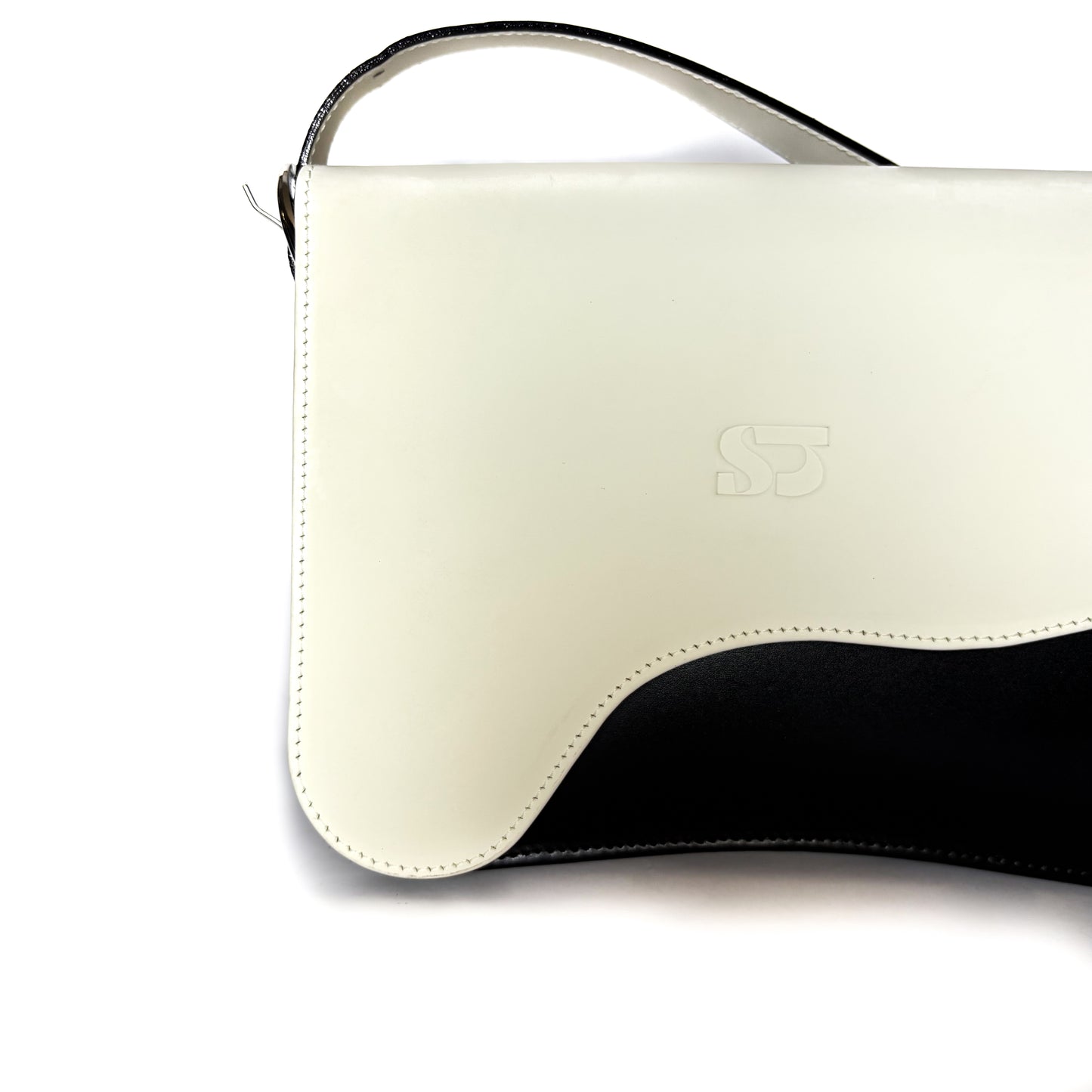 612 / Negro/Crema