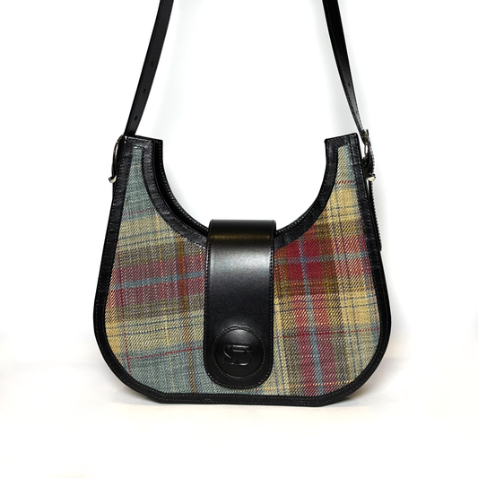 BADI 01 / Negro/Cuadrille