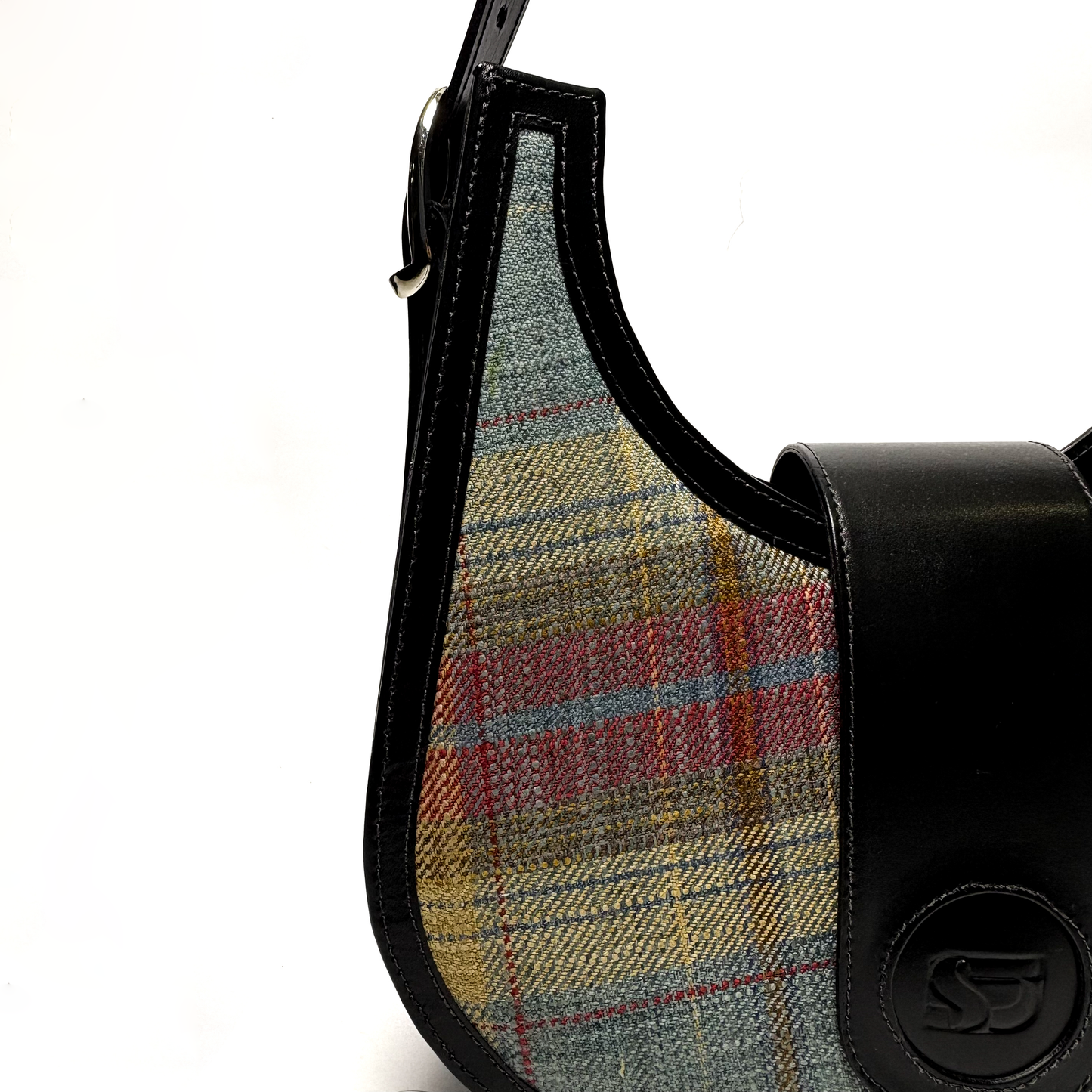 BADI 01 / Negro/Cuadrille