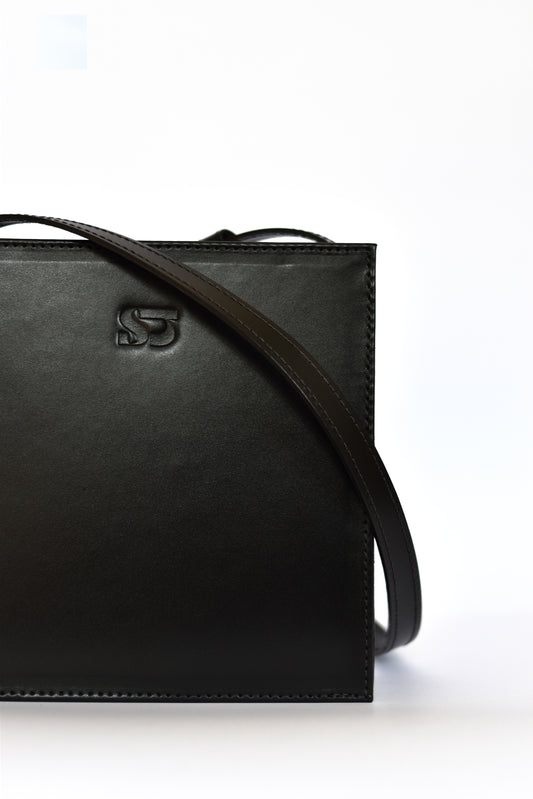 104 / Negro