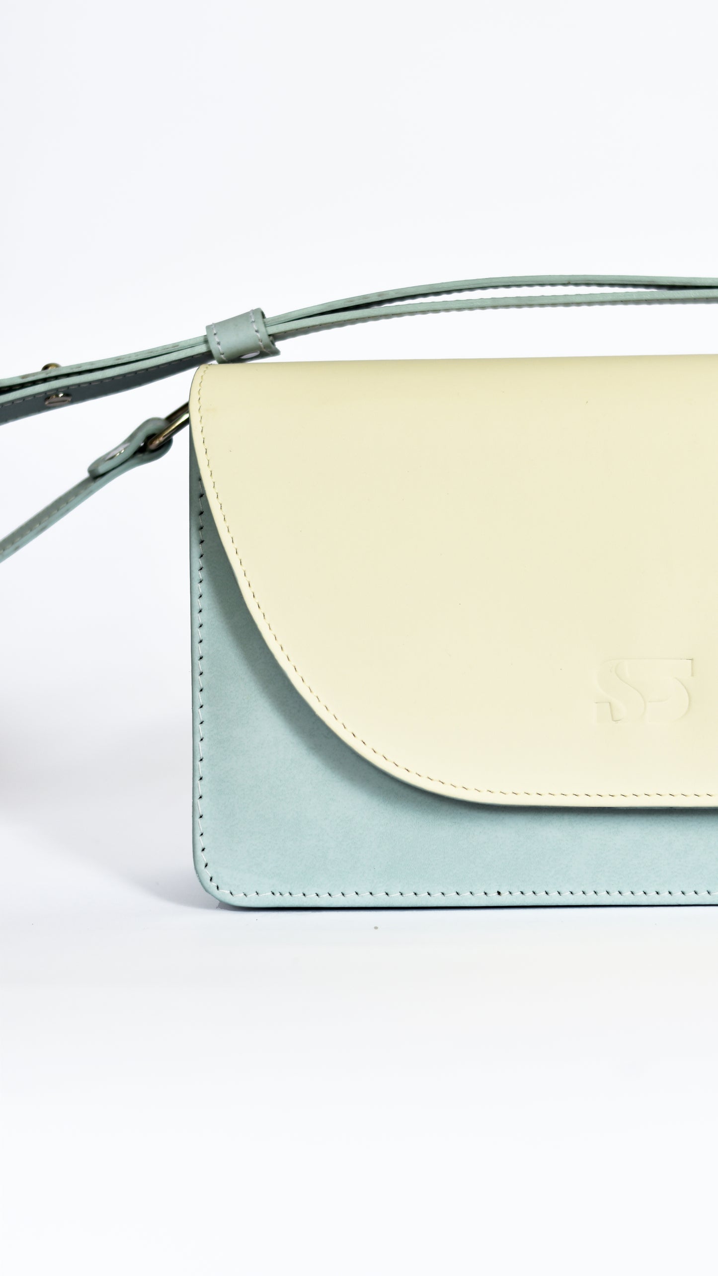 315 / Celeste/Crema