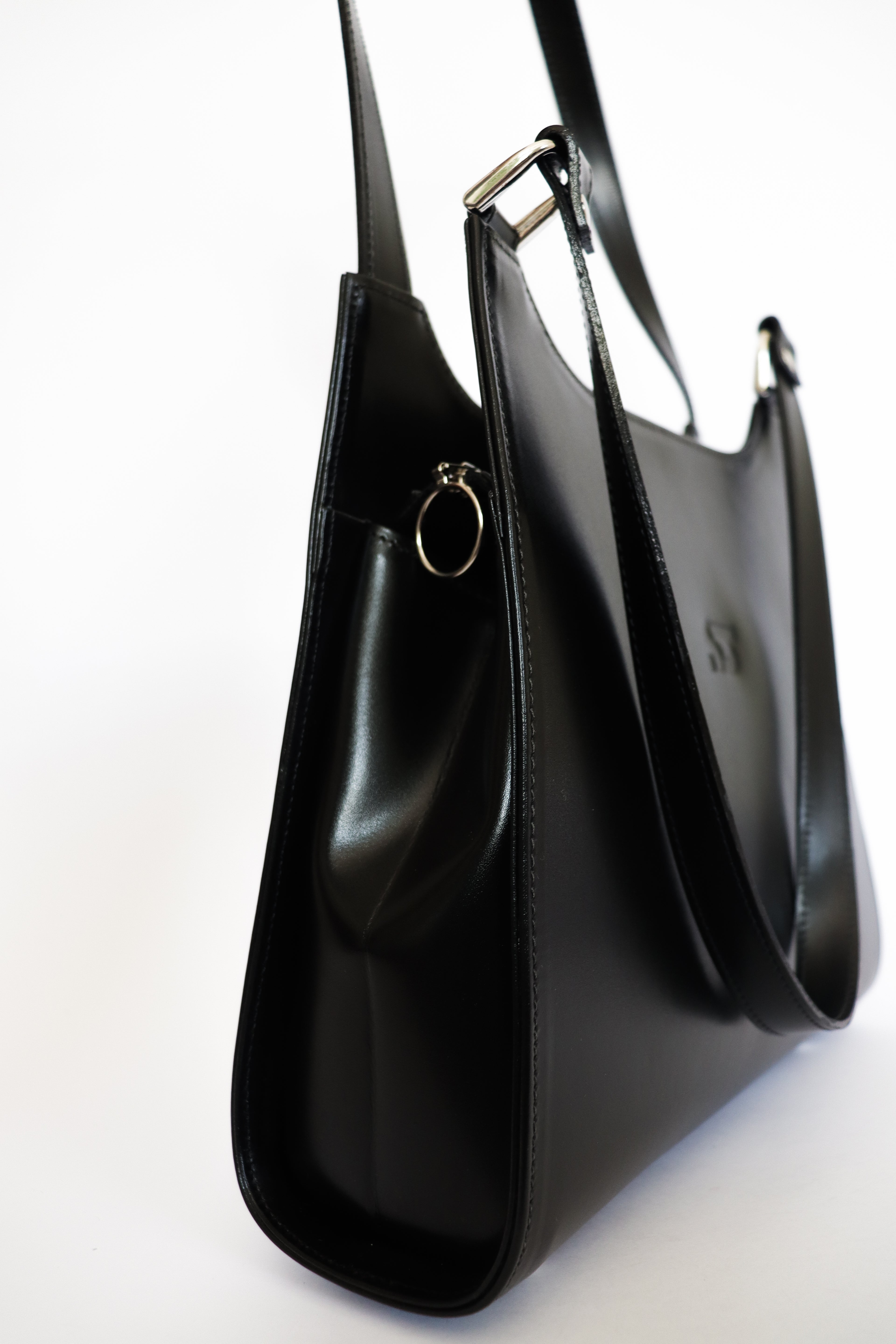 402 / Negro