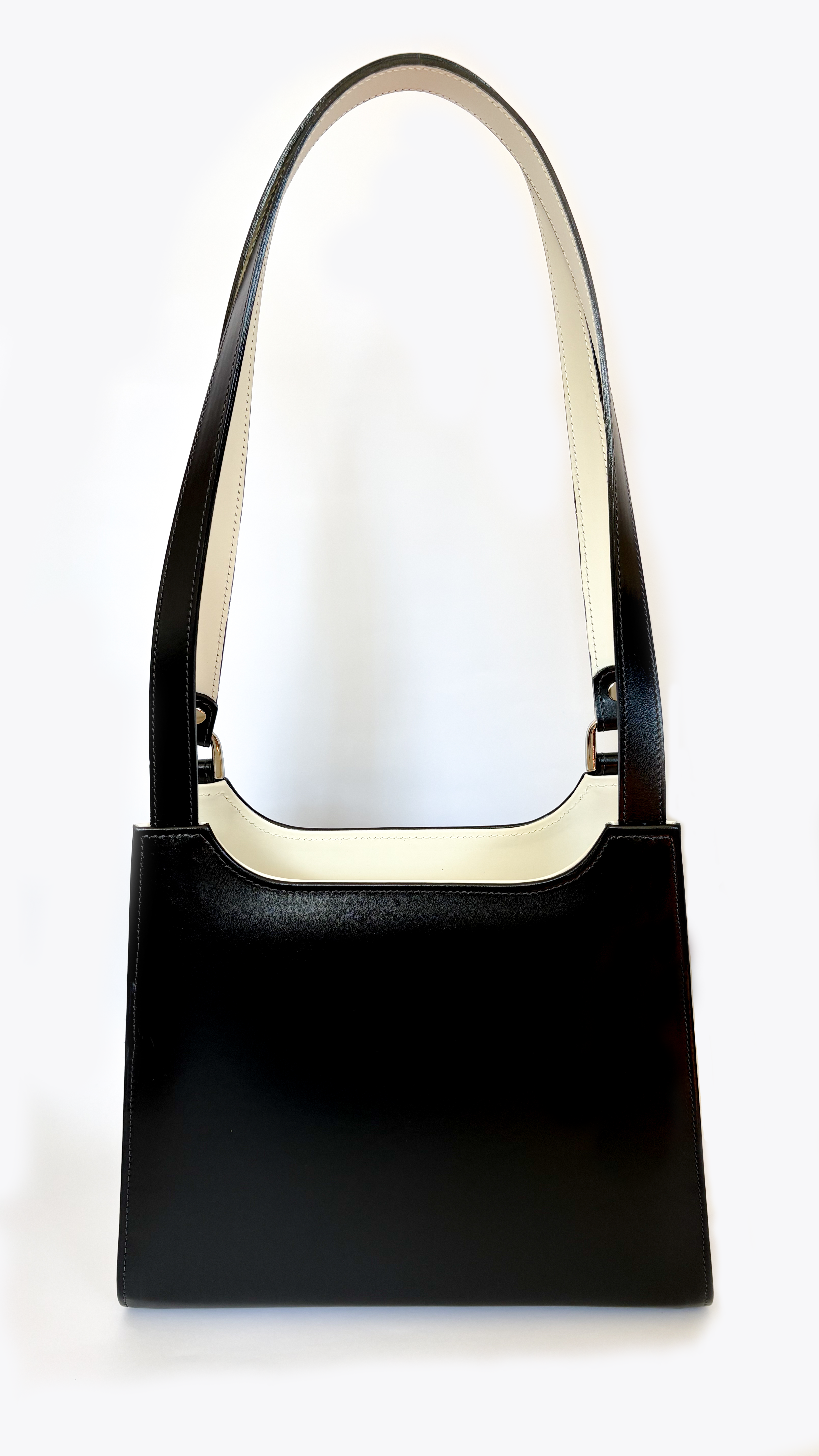 402 / Negro/Crema
