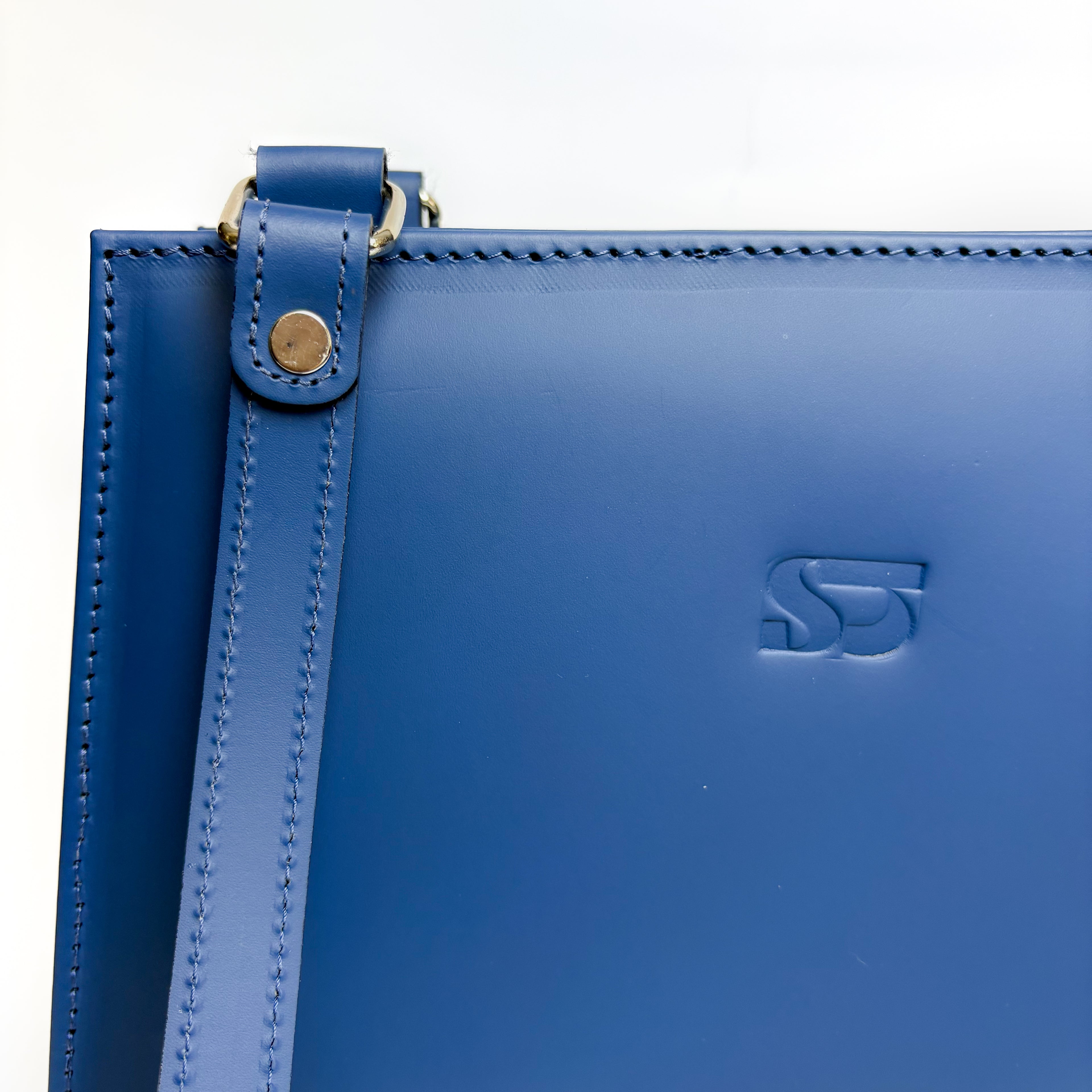 580 / Azul Marino