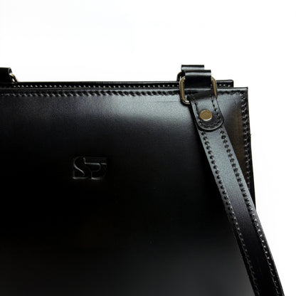 580 / Negro