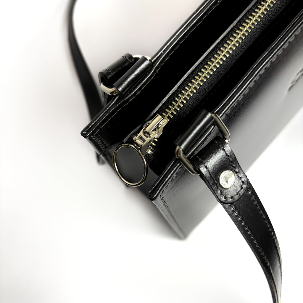 580 / Negro