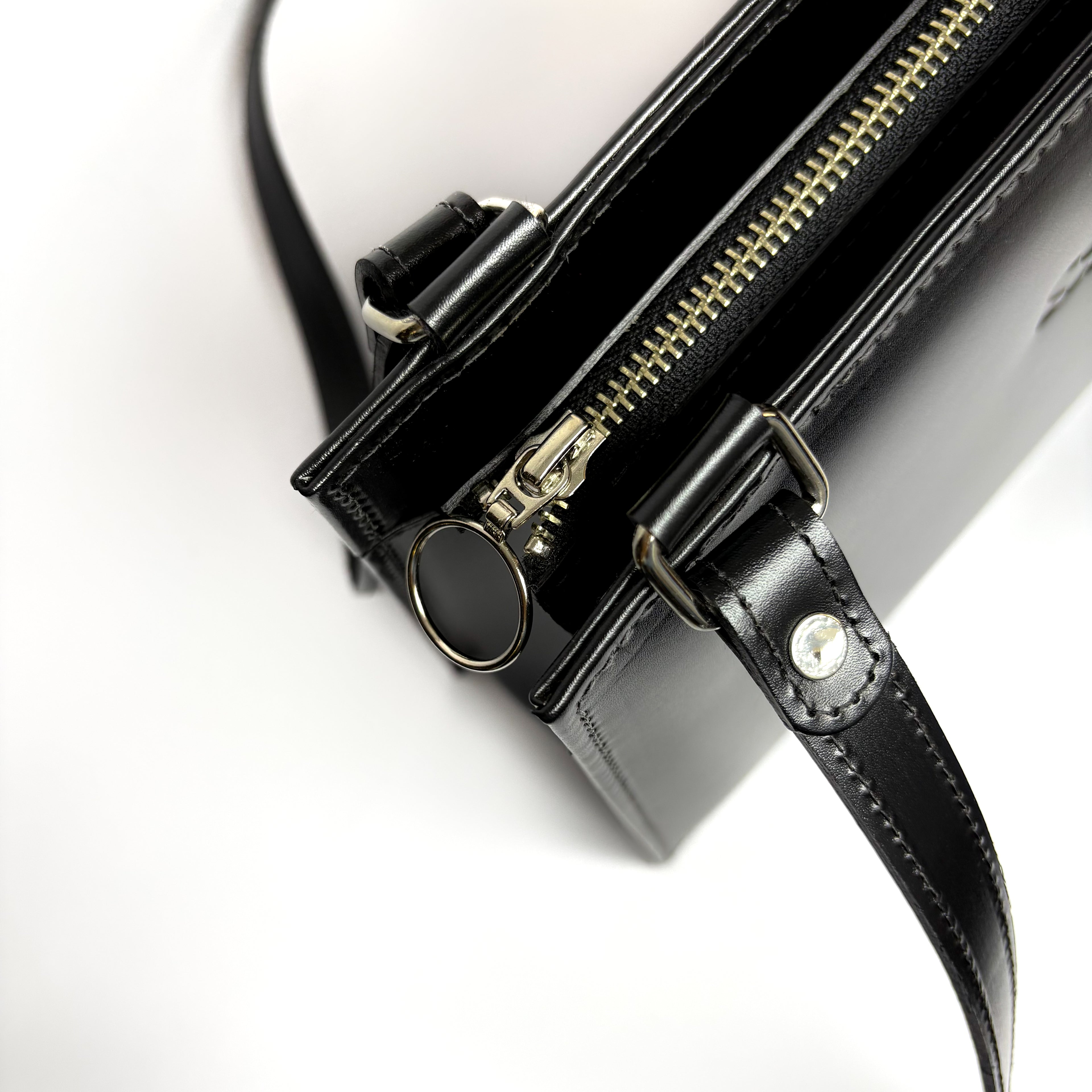 580 / Negro